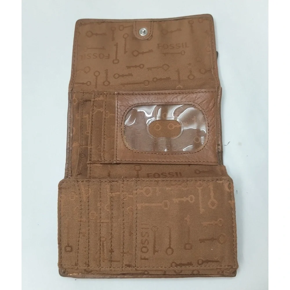 Fossil Brown Leather Credit Card ID Window Trifold Wallet